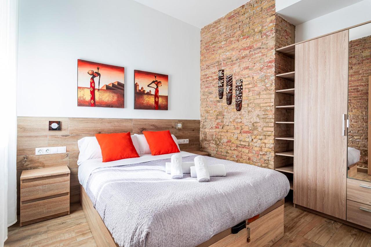 Flats Piera Valencia Center Apartment Bagian luar foto