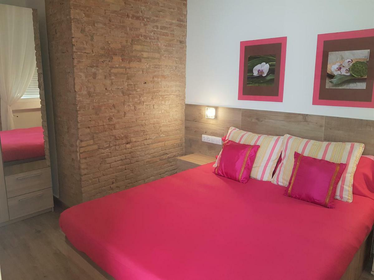 Flats Piera Valencia Center Apartment Bagian luar foto